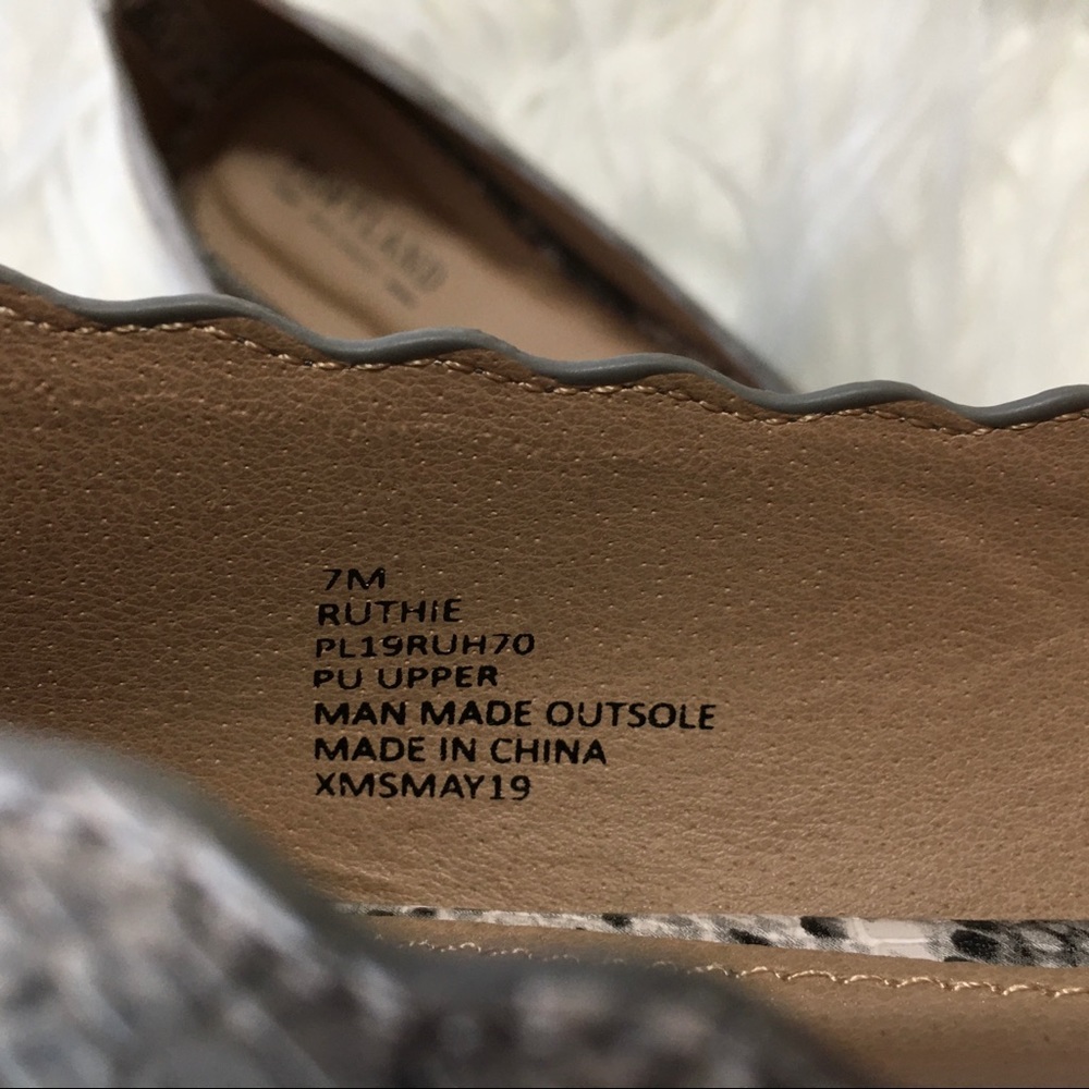 Snakeskin Pattern Ruthie Flat Scalloped Portland - Picture 5 of 7